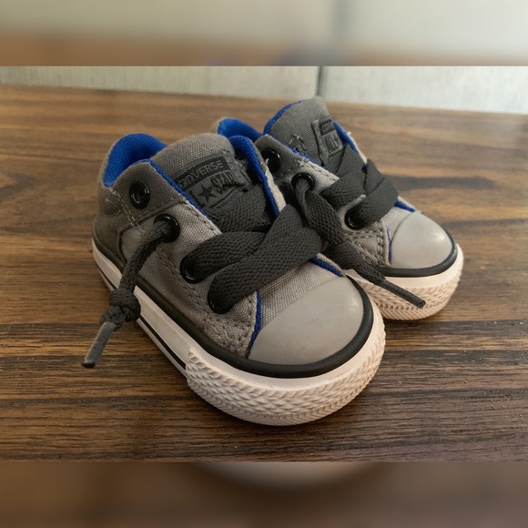 infant grey converse